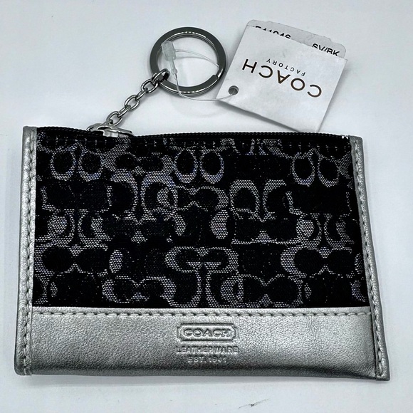 Coach Accessories - Reserved🍍Coach Black & Silver Signature Coin Cardholder
